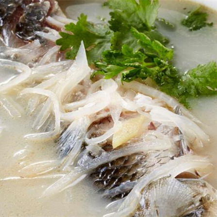 怎樣熬魚湯沒有腥味，魚湯用冷水還是熱水