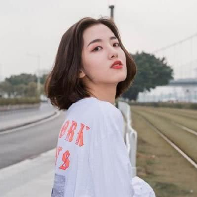 男人對(duì)倒追的女人什么心態(tài)，男人具備什么條件才能讓女人倒追