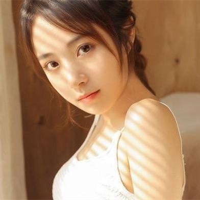 女生胸型分為哪些類型，什么樣的胸型才算真正完美