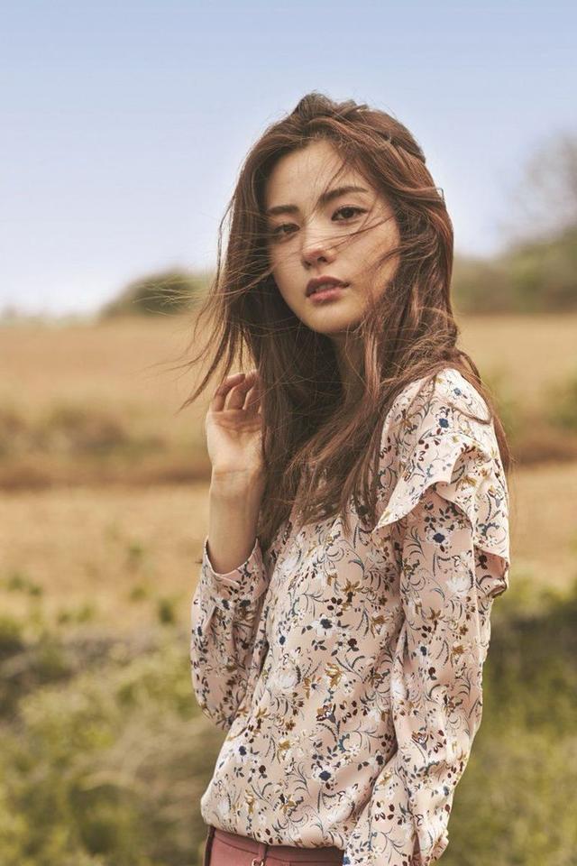 服裝跟著發(fā)型走，看NANA減短后變得多帥氣