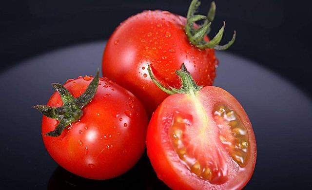 秋季美容養(yǎng)生讓你皮膚水當(dāng)當(dāng)越來越有魅力