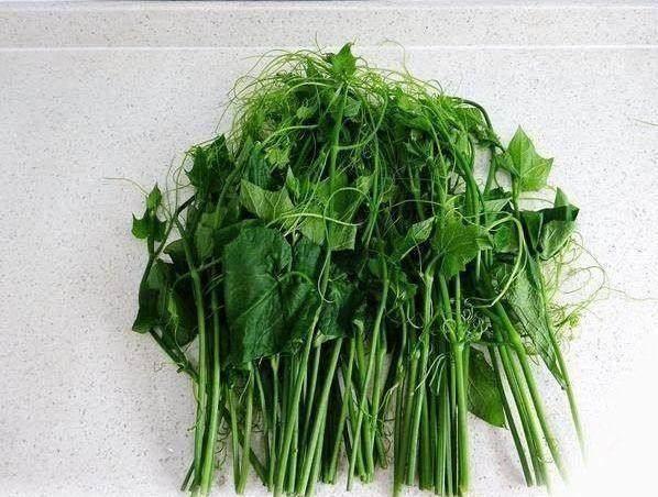這種蔬菜女人吃了，清空體內(nèi)毒素，皮膚白里透紅，年輕至少10歲！