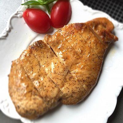 健身食物你只知道雞胸肉？難怪你長著一張“沒口?！钡哪?！