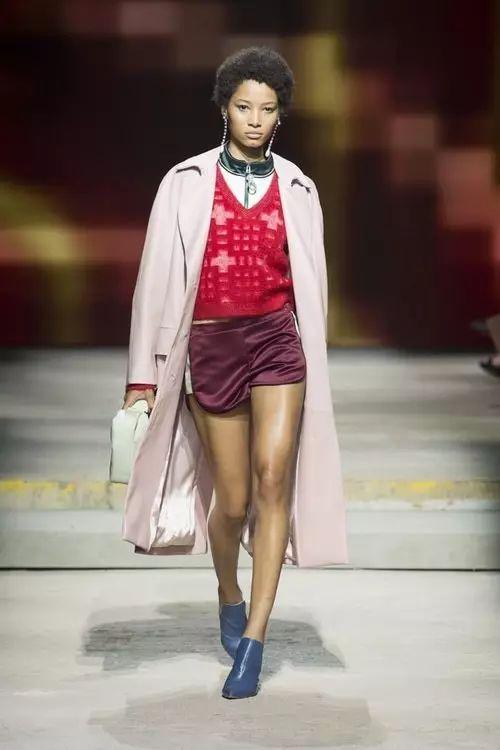 時裝周報道｜Topshop：模特高于時裝