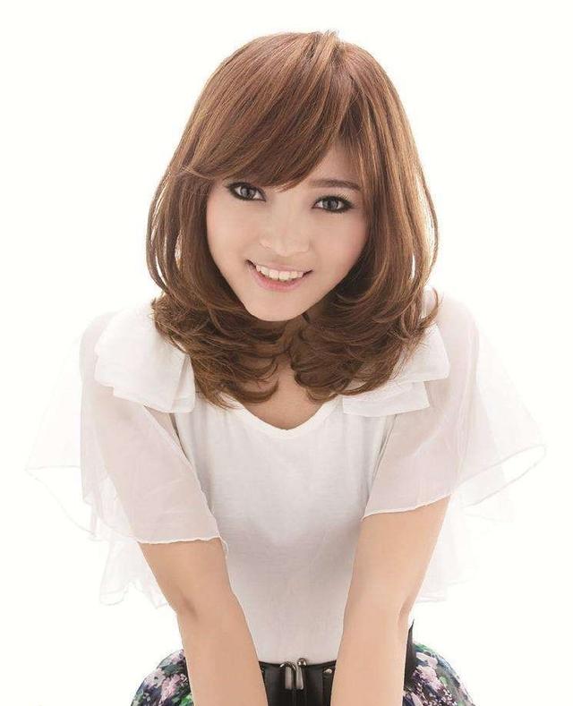 圓臉胖臉女生適合什么樣的發(fā)型呢？讓你秒變瘦臉