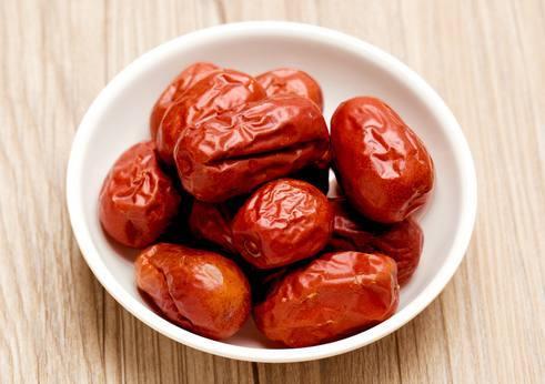 女人月經(jīng)期間這3類食物別碰，可惜很多人不在乎