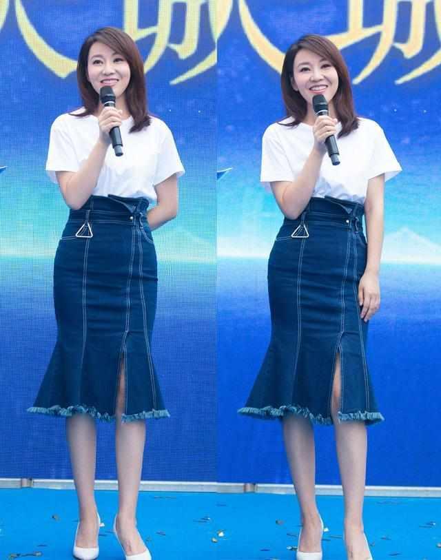 閆妮這臀太大了，快撐破牛仔裙，反觀俞飛鴻才是活出了18歲！