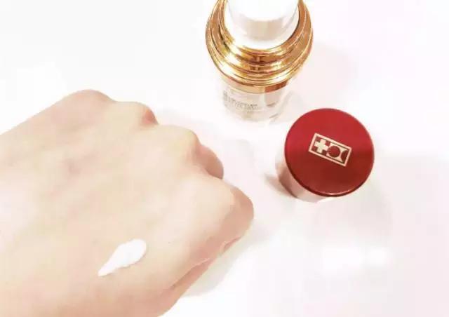 眼袋？細(xì)紋？干紋？黑眼圈？你的眼睛需要抗老產(chǎn)品了！