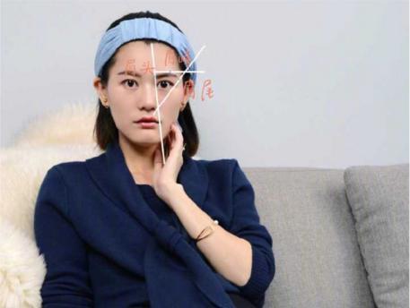 女生化妝如何入門？新手化妝入門打開方式