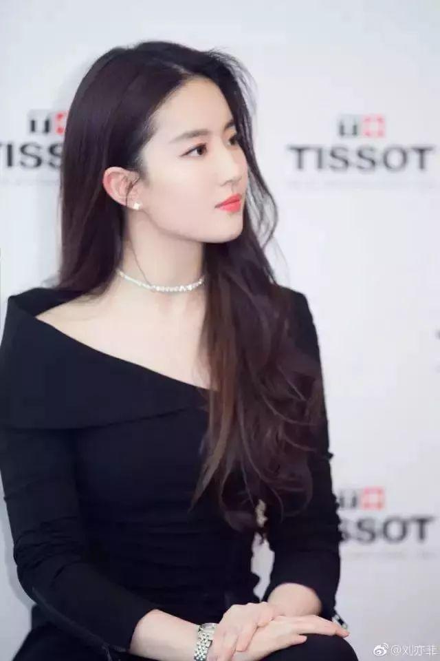 圓臉方臉妹子福音來了！今年最流行“仙女燙”，讓你美出新高度！