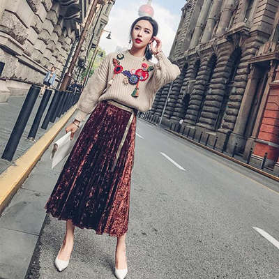 個(gè)性衣服女人味時(shí)尚兼?zhèn)?，襯托你的女性氣質(zhì)