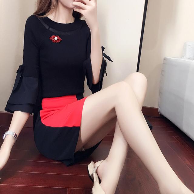 超個(gè)性衣服，時(shí)髦又不失韻味，女人味十足，讓你盡顯年輕的風(fēng)采