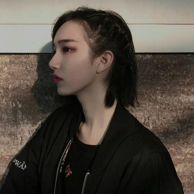 2018流行發(fā)型，這幾款最不挑人還顯年輕！