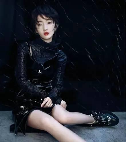 有一種短發(fā)風(fēng)格，叫做周冬雨短發(fā)