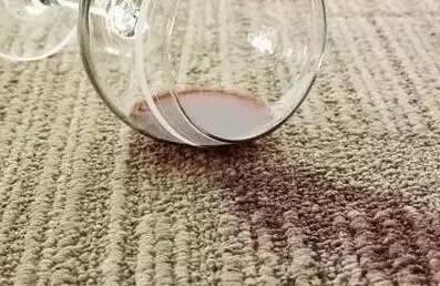 衣服染色怎么辦？用這招都能洗得掉，簡(jiǎn)直不要太給力！