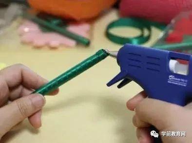 母親節(jié)：康乃馨手工大全，點(diǎn)燃媽媽的愛！