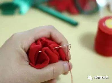 母親節(jié)：康乃馨手工大全，點(diǎn)燃媽媽的愛！