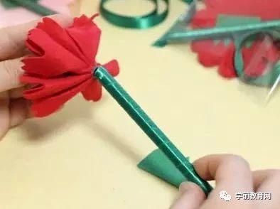 母親節(jié)：康乃馨手工大全，點(diǎn)燃媽媽的愛！