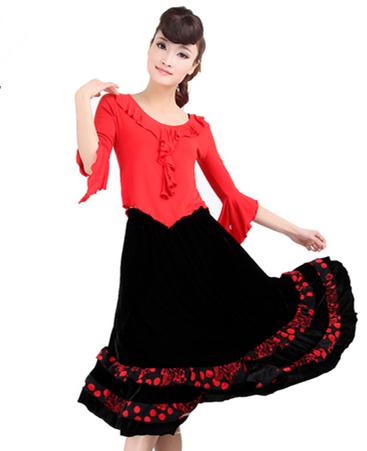 廣場(chǎng)舞服裝套裝今秋怎么穿最時(shí)尚