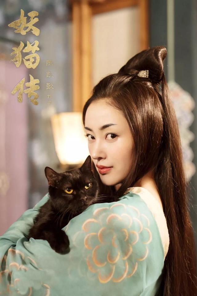 深蹲卸妝外加魔鬼的步伐 有哪個(gè)女明星健身能拼過她？