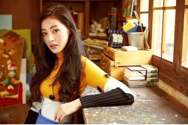 深蹲卸妝外加魔鬼的步伐 有哪個(gè)女明星健身能拼過她？