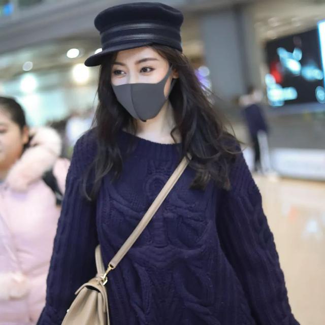 深蹲卸妝外加魔鬼的步伐 有哪個(gè)女明星健身能拼過她？
