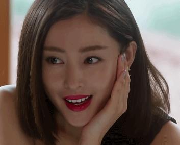 深蹲卸妝外加魔鬼的步伐 有哪個(gè)女明星健身能拼過她？