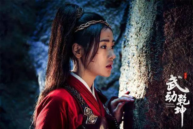深蹲卸妝外加魔鬼的步伐 有哪個(gè)女明星健身能拼過她？