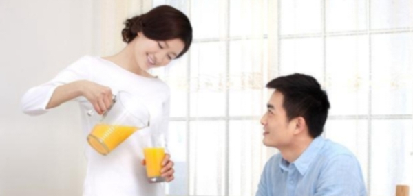 怎么勾起男朋友占有欲，男人喜歡女人甜言蜜語(yǔ)嗎