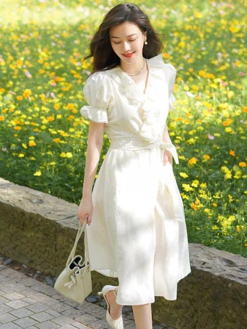 女生怎么鍛煉走路有氣質(zhì)，女生走路如何提升自己的氣質(zhì)