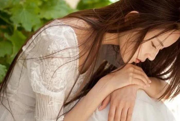 女人向你訴苦暗示什么，喪偶的男人能不能嫁