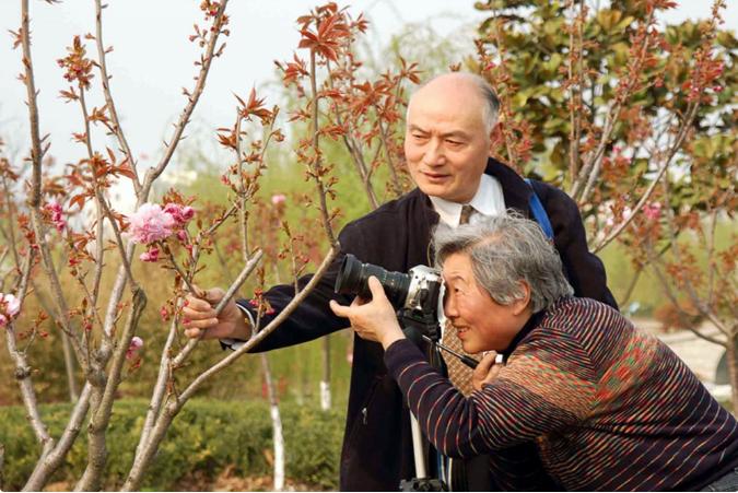晚年不能得罪三種人，晚年三種東西不能過(guò)早給子女