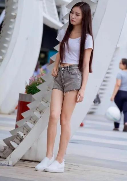 熱褲和超短褲有區(qū)別嗎，為什么現(xiàn)在女人喜歡穿熱褲