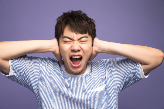 男人耳朵小一定沒福嗎，男人耳朵特別小是不是沒有福氣