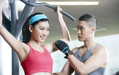 老婆請私人教練合適嗎，女生找男私教什么心態(tài)