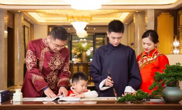 全家福拍照造型怎么擺，全家福怎么拍照才好看