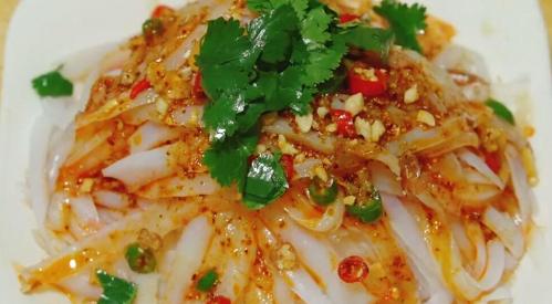 豌豆涼粉要加什么才有彈性和筋道，豌豆涼粉的料汁怎么調配