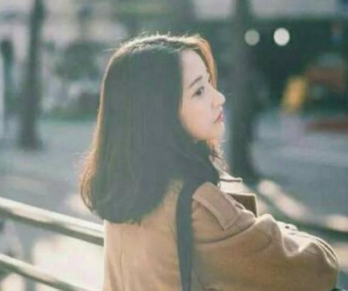 如何確認男生的心意，最讓男人心動的肢體接觸