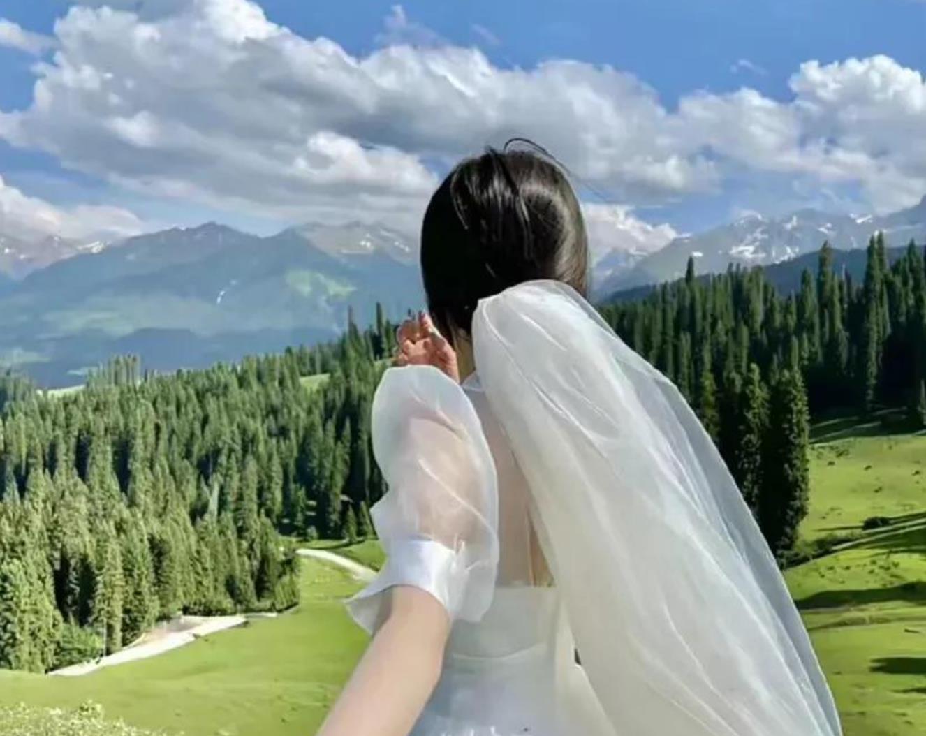 當(dāng)開始思考談?wù)撉啻旱臅r(shí)候，青春已經(jīng)悄然流逝