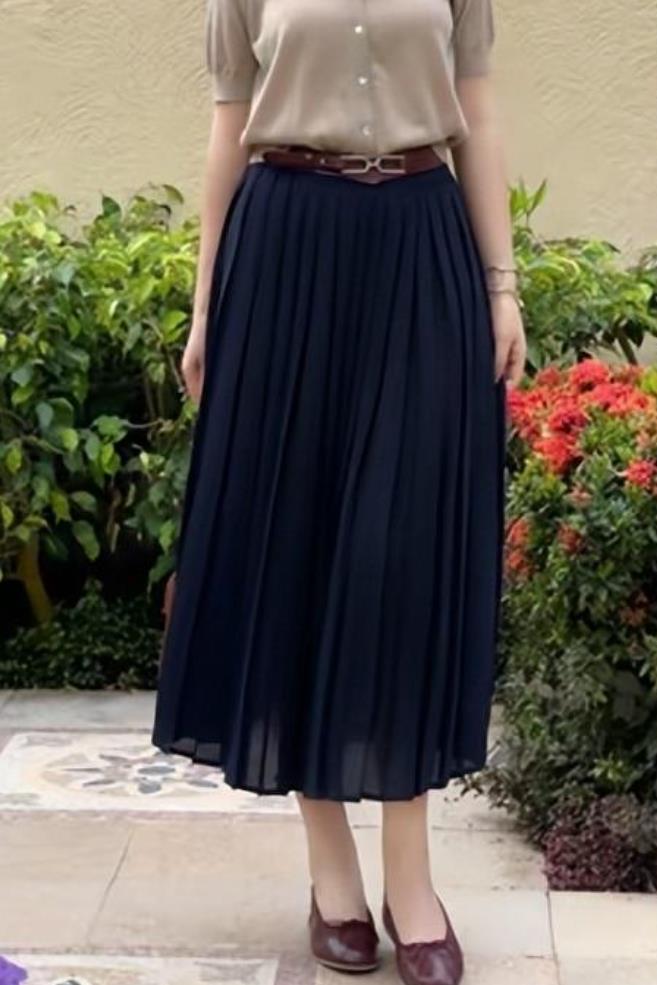 50歲女人夏天穿什么衣服好看